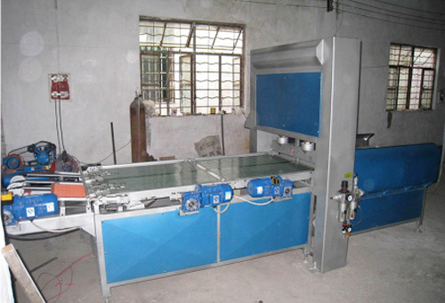 玻璃自动冲压掰粒排版机