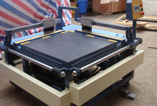 半自动玻璃切割机